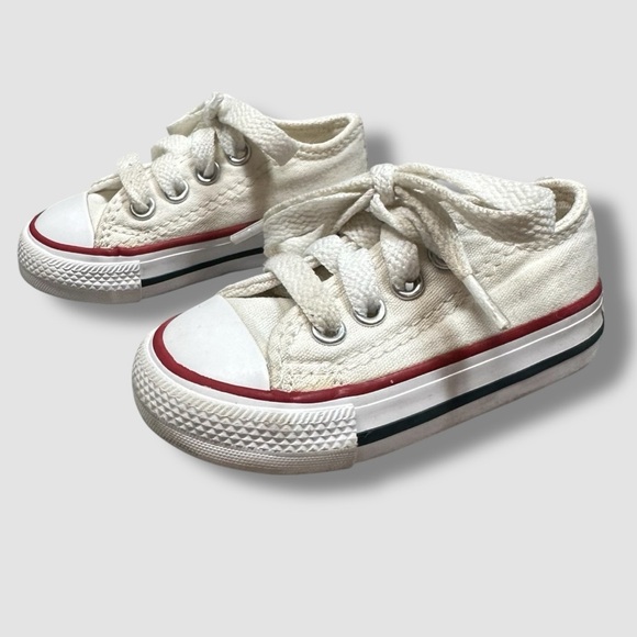 Converse Chuck Taylor All Star Low-Top Sneaker Baby/Infant Size 3 White - Picture 2 of 10